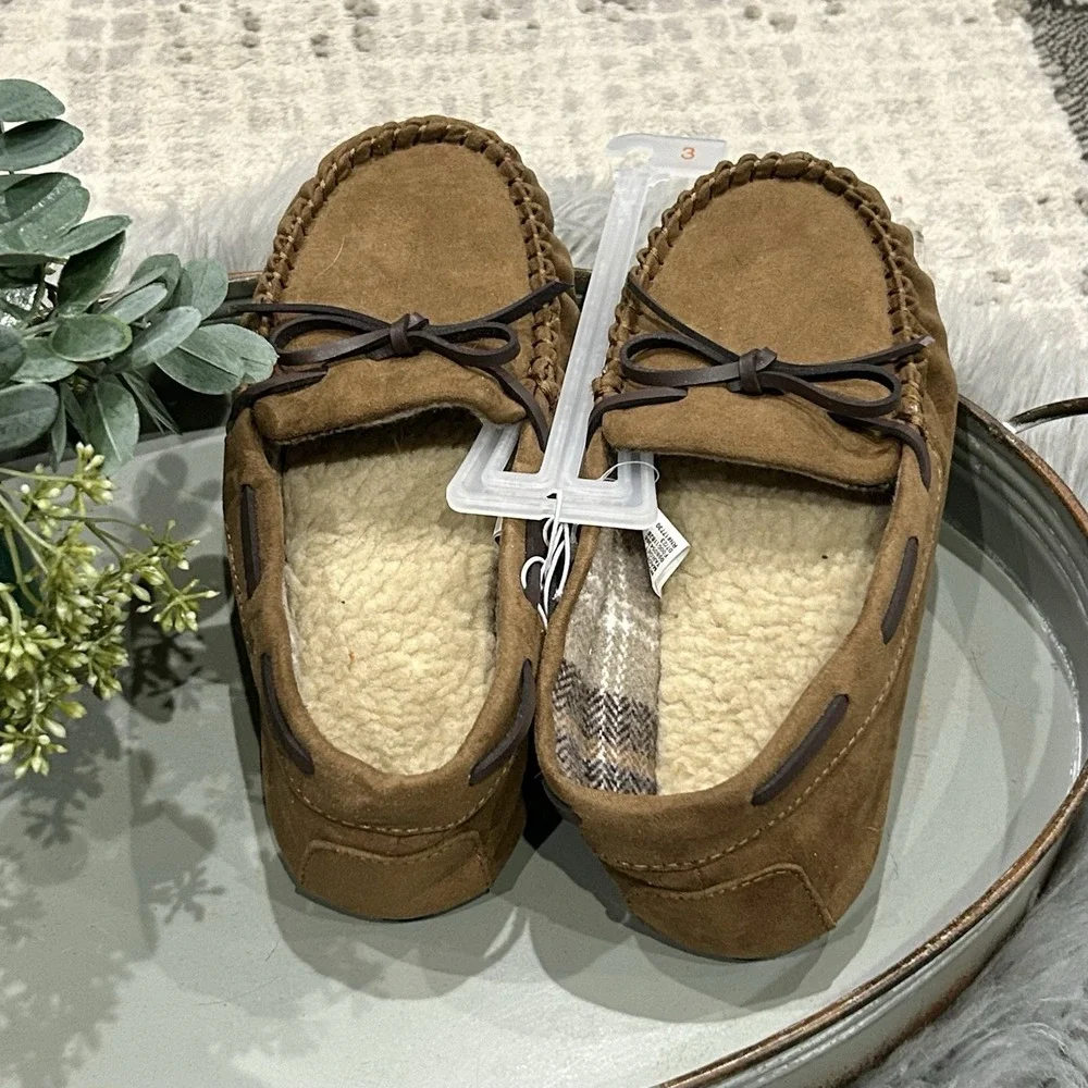 Cat & Jack Brown Boys' Lionel Moccasin Slippers‎ Youth Size 3 NEW